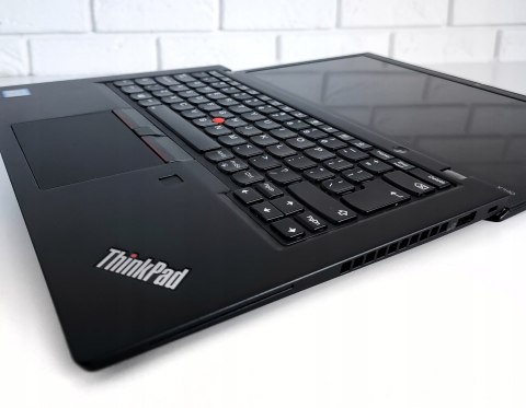 Lenovo ThinkPad X390 Lenovo ThinkPad X390