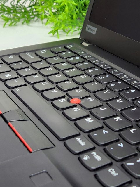 Lenovo ThinkPad 1490s Lenovo ThinkPad 1490s