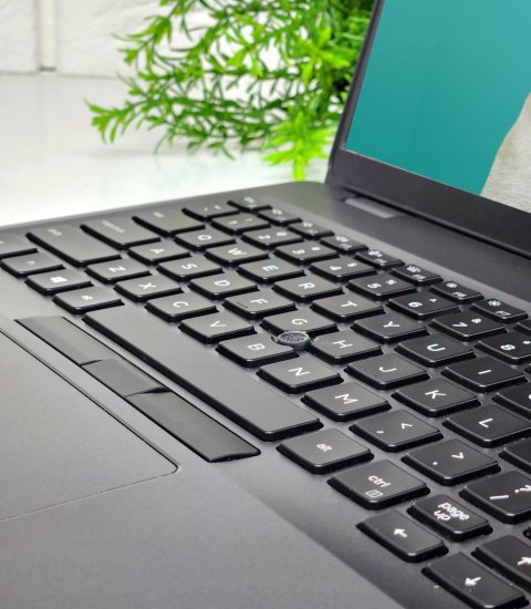Dell Latitude 5500 RADEON Dell Latitude 5500 RADEON