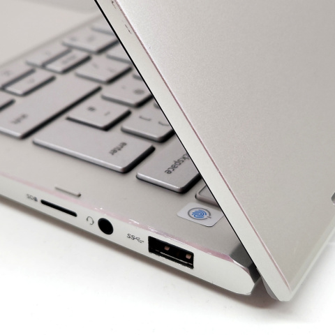 Dell Inspiron 7306 2-in-1 Dell Inspiron 7306 2-in-1
