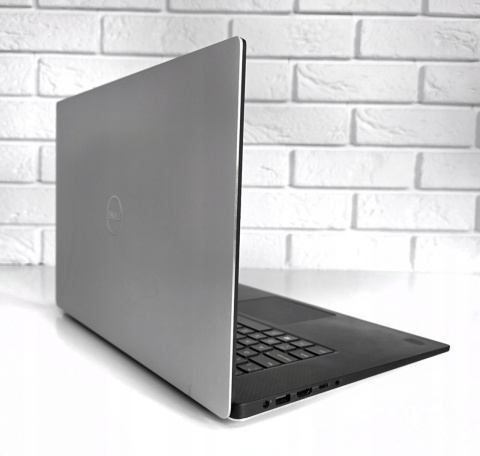 Dell XPS 15 7590 Dell XPS 15 7590
