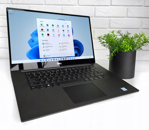 Dell XPS 15 7590 Dell XPS 15 7590