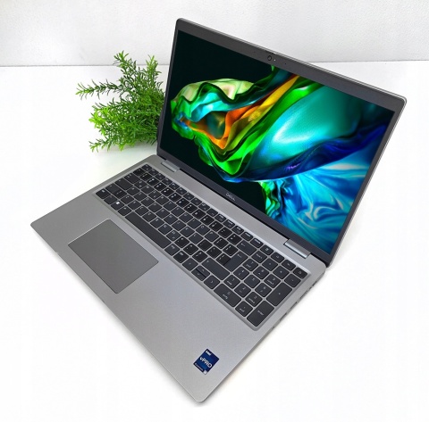 Laptop Dell Latitude 5530 i7 16GB RAM 256GB SSD 15,6" Full HD powystawowy