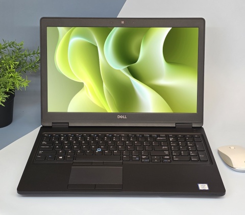 Laptop Dell Latitude 5590 i7 16GB RAM 512GB SSD 15,6" Full HD GeForce MX130 powystawowy