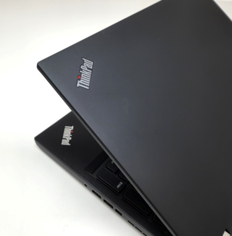 Laptop Lenovo ThinkPad P15 G2 i7 32GB RAM 512GB SSD 15,6" Full HD RTX A3000 powystawowy