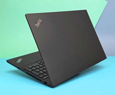 Laptop Lenovo ThinkPad T15 G2 i7 32GB RAM 2TB SSD 15,6" Full HD MX450 powystawowy
