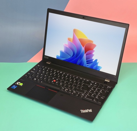 Laptop Lenovo ThinkPad T15 G2 i5 16GB RAM 512GB SSD 15,6" Full HD powystawowy