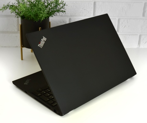 Laptop Lenovo ThinkPad T590 i5 16GB RAM 256GB SSD 15" Full HD dotykowy powystawowy