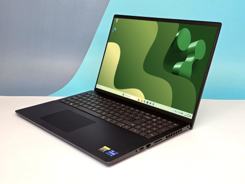 Laptop Dell Vostro 7620 i7 40GB RAM 2TB SSD 16" Full HD powystawowy