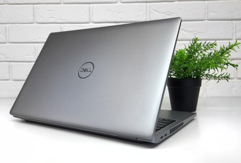 Laptop Dell Latitude 5520 i7 16GB RAM 512GB SSD 15,6" MX450 Full HD dotykowy powystawowy
