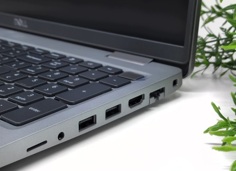 Laptop Dell Latitude 5520 i7 16GB RAM 512GB SSD 15,6" MX450 Full HD dotykowy powystawowy