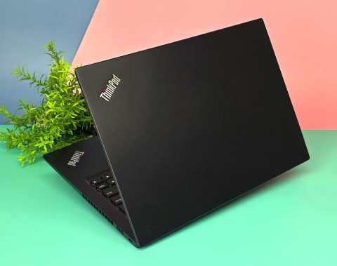 Laptop Lenovo ThinkPad T14s G1 Ryzen 5 Pro 16GB RAM 512GB SSD 14" Full HD powystawowy
