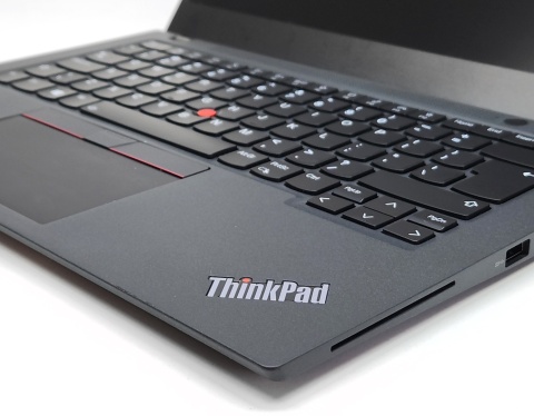 Laptop Lenovo ThinkPad T14s G2 i5 16GB RAM 256GB SSD 14" Full HD powystawowy